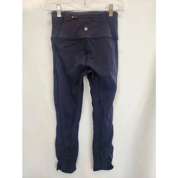 Lululemon Leggings Navy Blue Size 4. - Picture 2 of 9